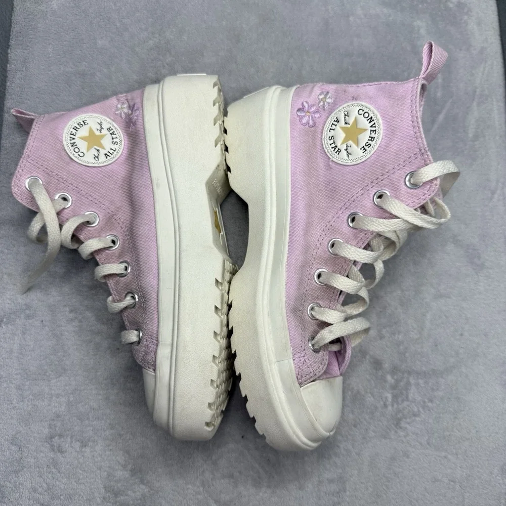 Converse Chuck Taylor All Star Lugged Lift White Platform Canvas, Youth Sz 3(35)